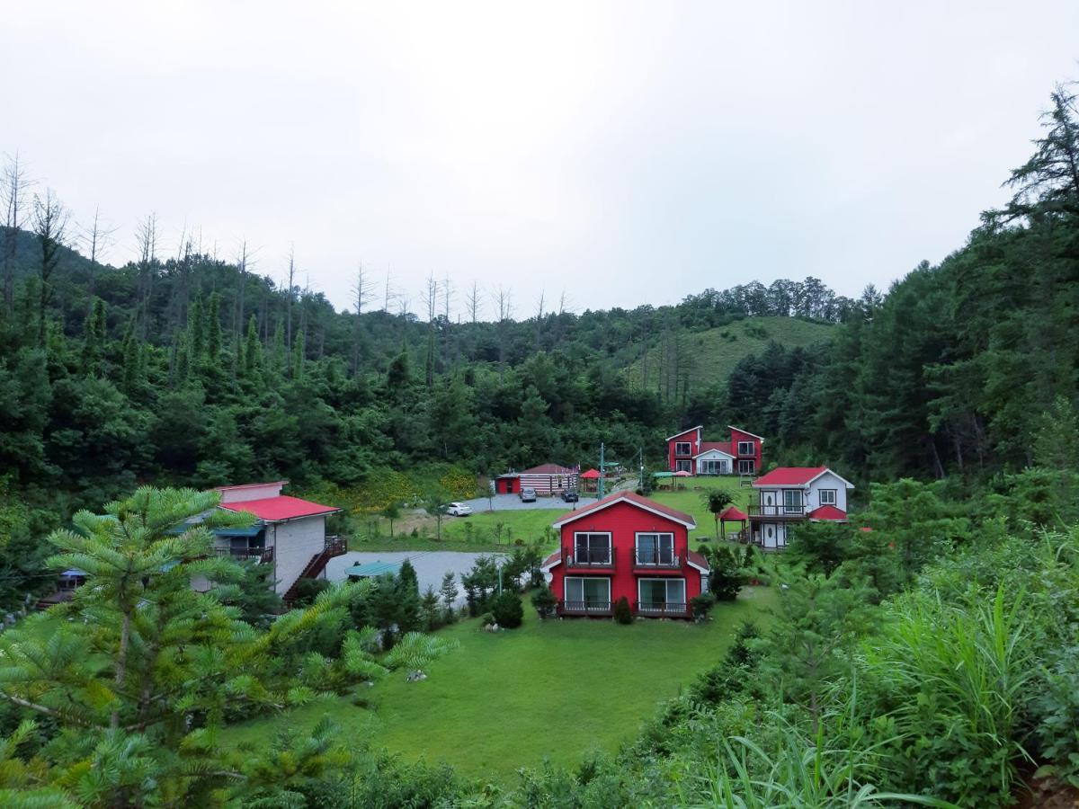 Villa Heidi K. Haus Hongcheon Exterior foto